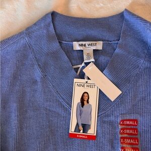 New Nine west sweater
